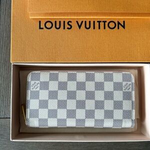 Authentic Louis Vuitton Wallet